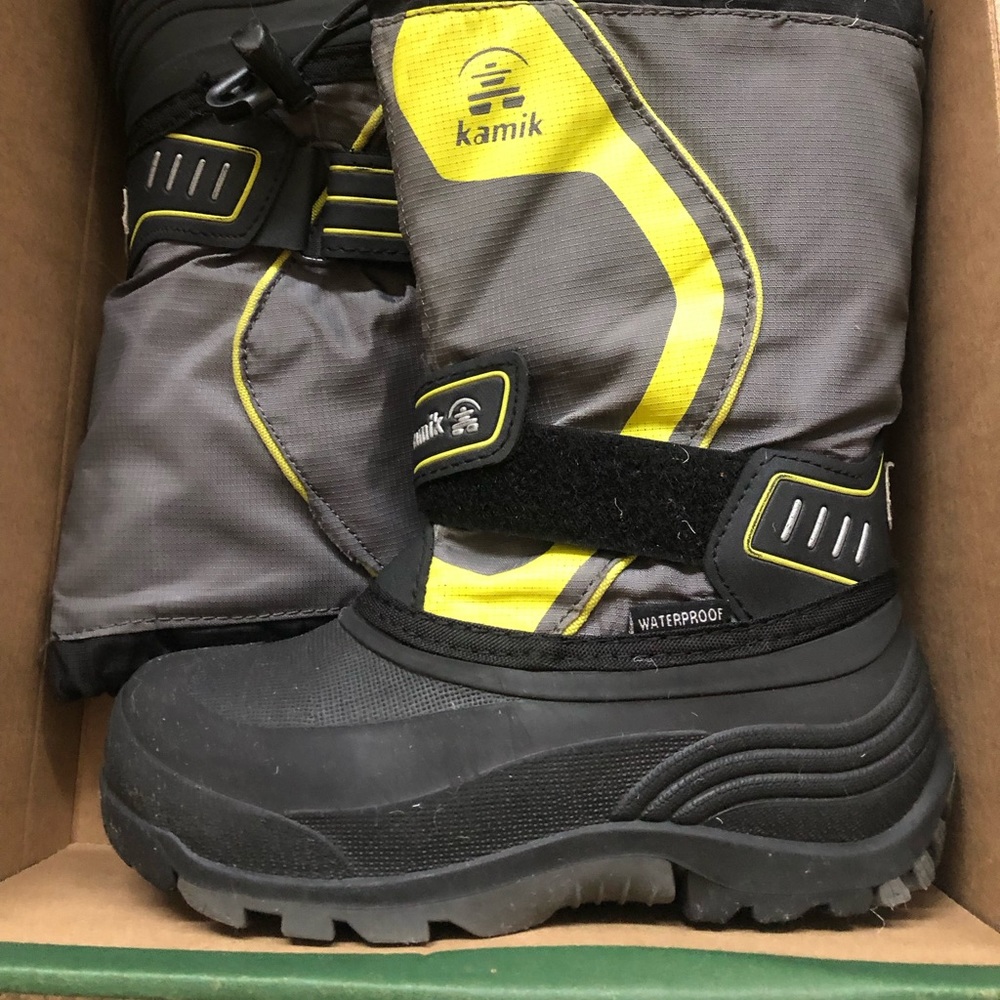 Kamik boots - Picture 3 of 5